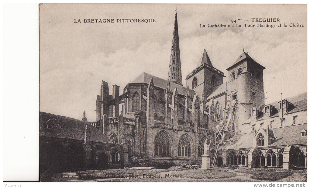 TREGUIER  - La Cathédrale - La Tour Hasthings Et Le Cloitre - Tréguier