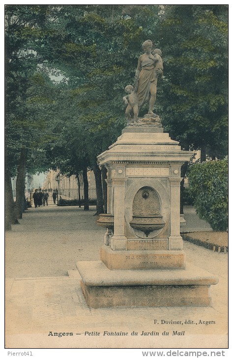 ANGERS - Petite Fontaine Du Jardin Du Mail - Angers