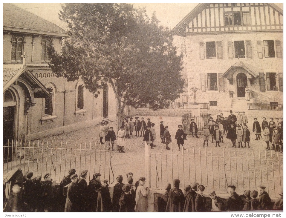 Très Rare CPA 1911  Très Animée De Carouge ( Canton De Genève) Chapelle Catholique Romaine Et Cure - Carouge