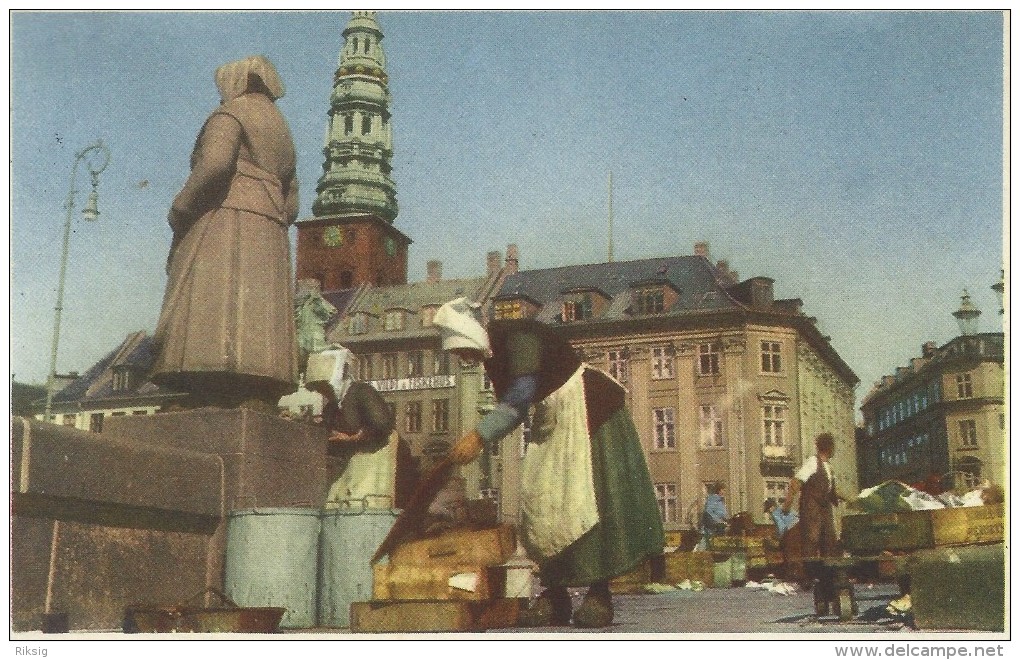 Fishmarket In Copenhagen - Denmark.  Used 1955.    S-2546 - Vendedores Ambulantes