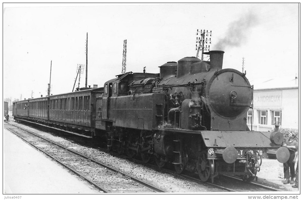 LOCOMOTIVE A VAPEUR Photographie Format Cpa Machine à Vapeur De La SNCF - Equipment