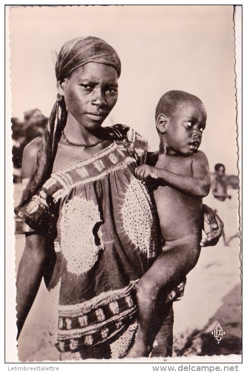 ⭐ Congo - Brazzaville - CP - Carte Photo - Femme Et Enfant Balali ⭐ - Autres & Non Classés