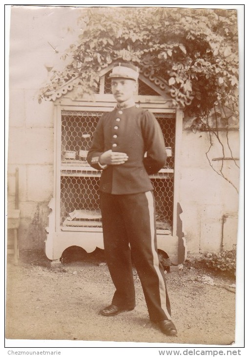 UN GENDARME BELGE - PHOTO 12 X 17 CM - Guerre, Militaire