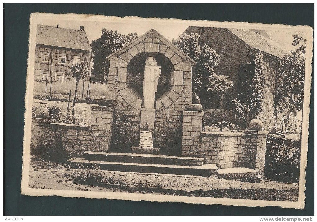 Heure-en- Famenne.  Monument "Reconnaissance  à N.D" - Somme-Leuze