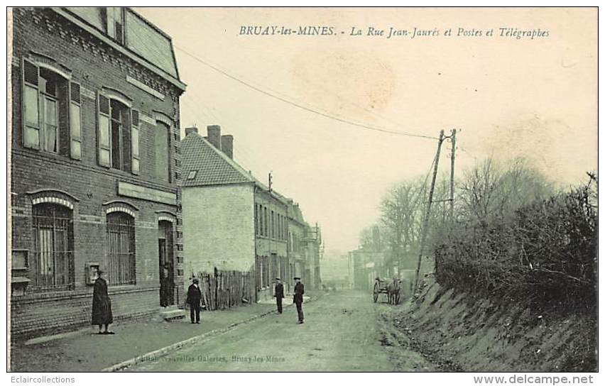 Bruay En Artois (La Buissière)    62     La Rue  Jean Jaurès Et La Poste - Sonstige & Ohne Zuordnung