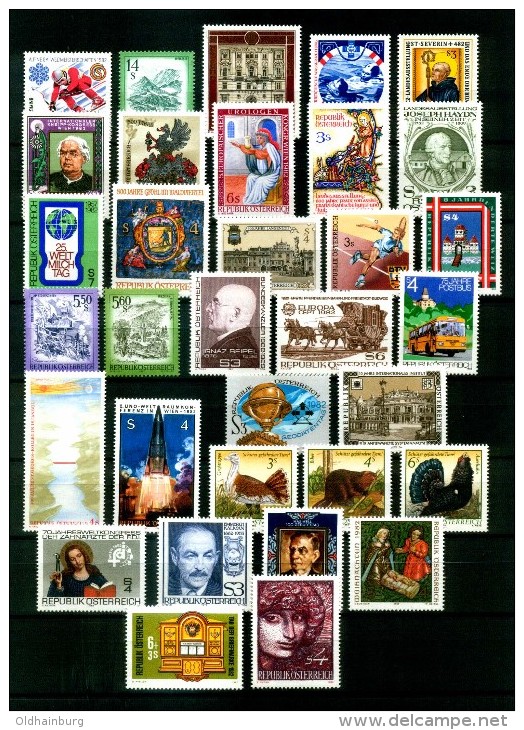 4170: Austria Collection 1979- 1992 In Album, Mnh **, 14 Years Complete (Mi. 722.- €) - Colecciones