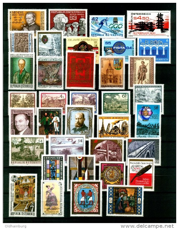 4170: Austria Collection 1979- 1992 in Album, mnh **, 14 years complete (Mi. 722.- €)