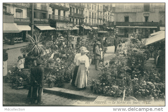 76 DIEPPE / Le Marché Aux Fleurs / - Dieppe