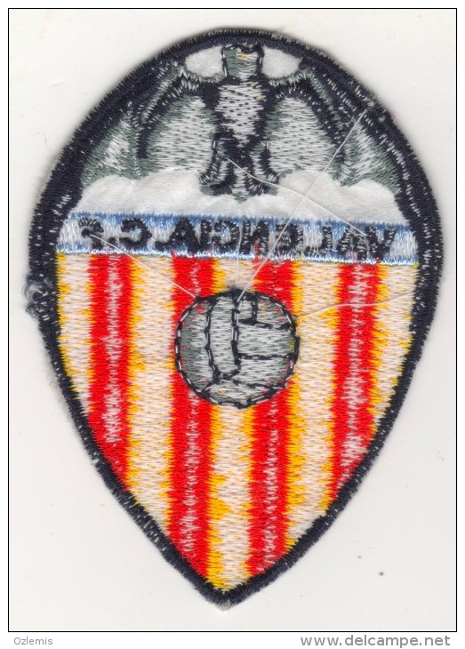 SPAIN VALENCIA  FOOTBALL CLUB EMBLEM,PATCH 85 X 60 MM. - Scudetti In Tela