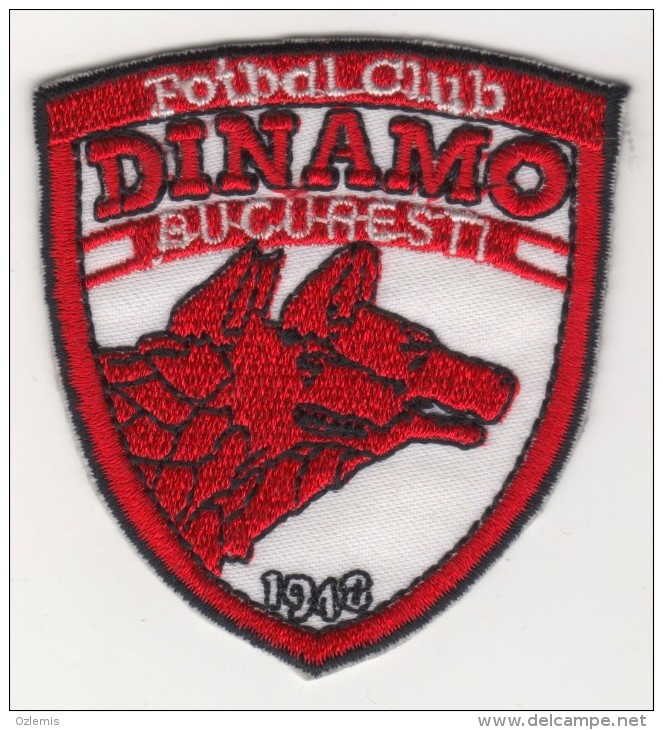 ROMANIA DINAMO BUCHAREST  FOOTBALL CLUB EMBLEM,PATCH 63 X 50 MM. - Scudetti In Tela