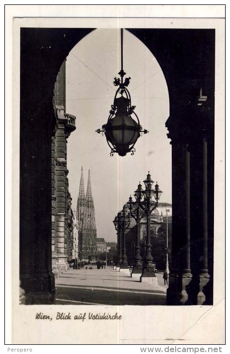 AK Österreich > Wien> BLICK AUF VOTIVKIRCHE  ANSICHTSKARTE 1951 - Églises