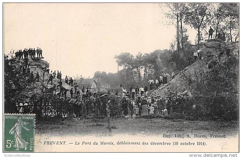 Frévent    62       Le Pont Du Marais. Déblaiement Des Décombres - Autres & Non Classés