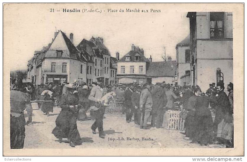 Hesdin     62          Place Du Marché Aux  Porcs - Hesdin