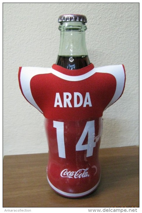 AC - COCA COLA EMPTY BOTTLE & CROWN CAP TURKISH FOOTBALL NATIONAL TEAM NAMES SOCCER - 14 - ARDA - Bouteilles