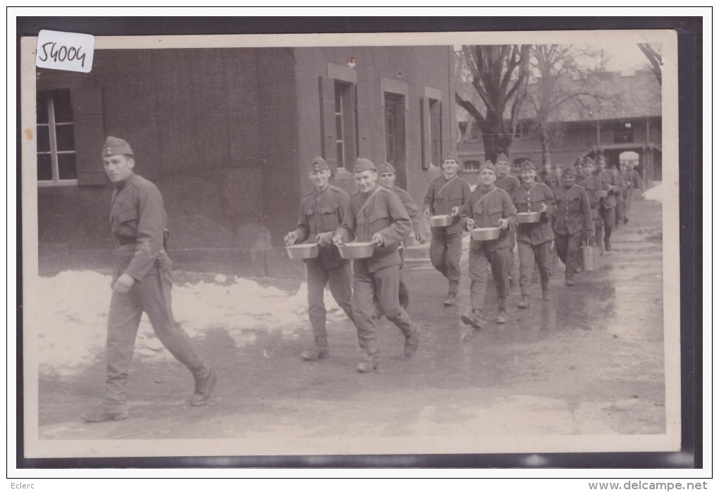 DISTRICT D´AUBONNE /// BIERE - ECOLE DE RECRUE A LA CASERNE  - MILITAIRES - ARMEE SUISSE - B ( TROUS D'EPINGLE ) - Bière