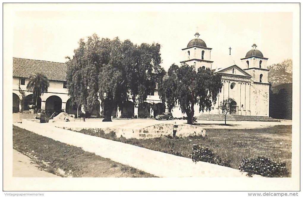 261947-California, Santa Barbara, RPPC, Santa Barbara Mission, Exterior View - Santa Barbara