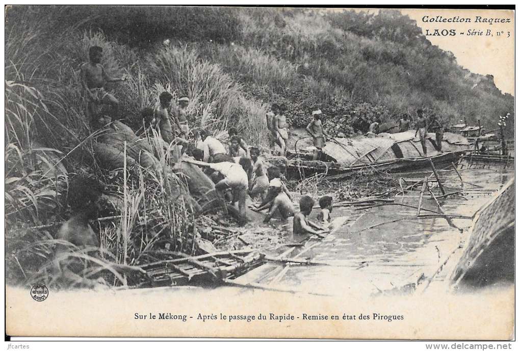 Etr - LAOS - Sur Le Mékong - Après Le Passage Du Rapide - Remise En état Des Pirogues - Laos