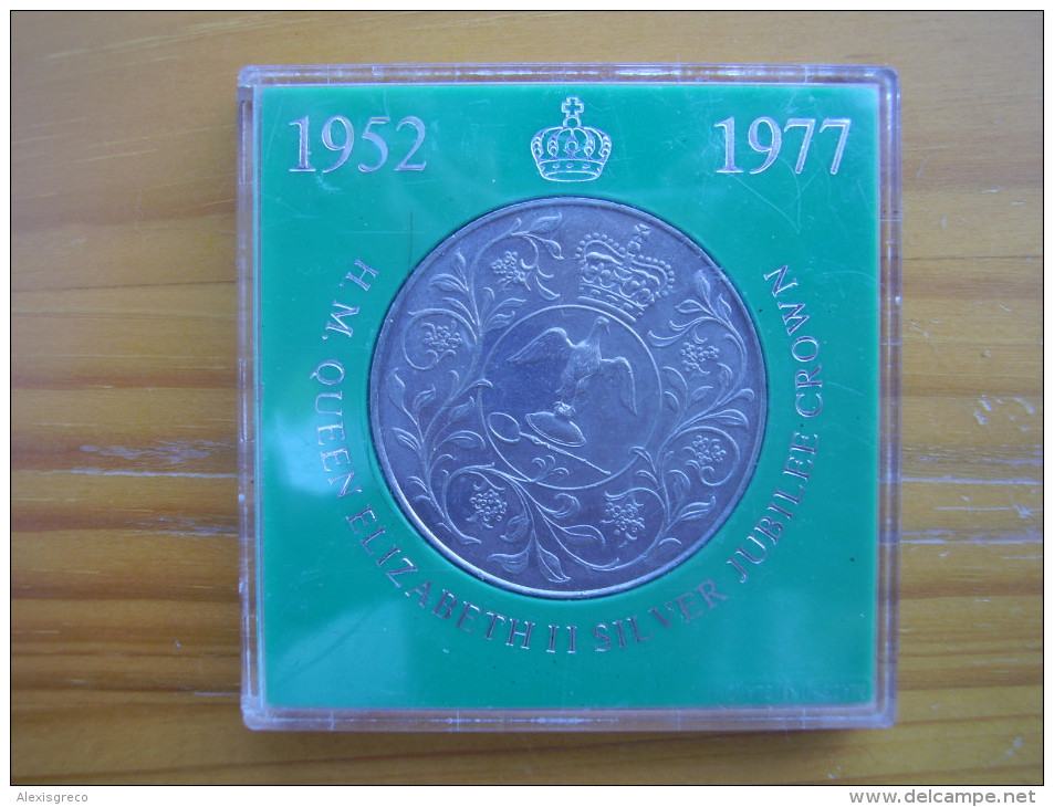 Great Britain 1977 ELIZABETH II TWENTY FIVE PENCE SILVER JUBILEE UNCIRCULATED COIN. - 25 New Pence