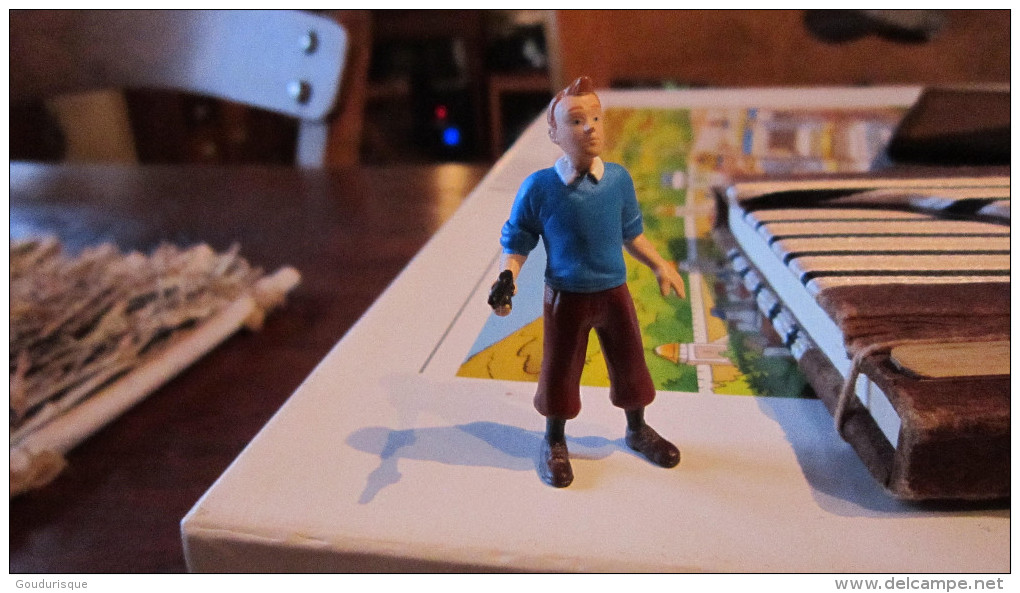 TINTIN FIGURINE TINTIN PARAMOUNT HERGE - Tintin