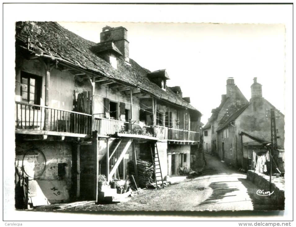 CP - ARGENTAT (19) VIEILLES MAISONS - Argentat