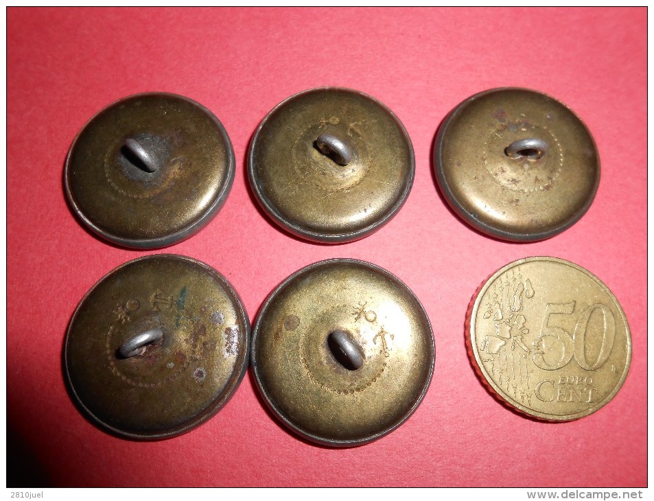 7  Boutons Trèfle - Buttons