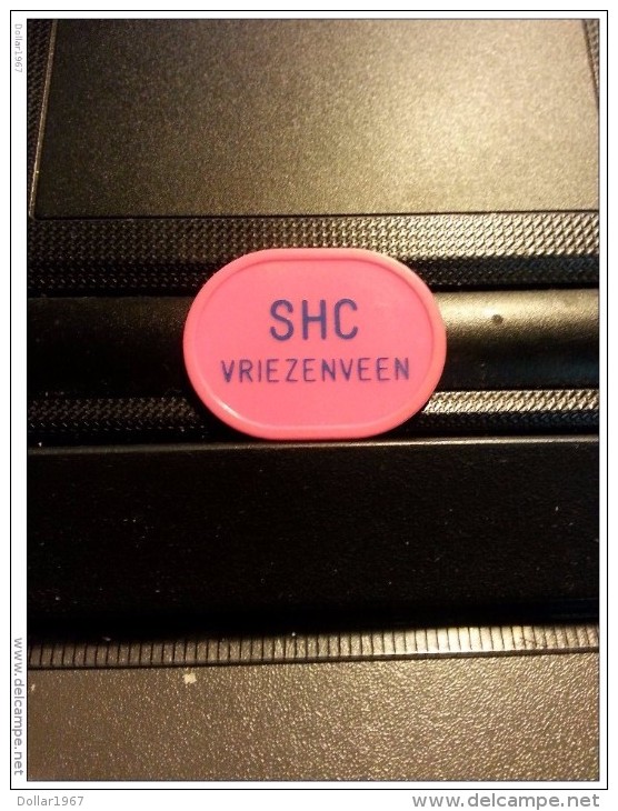 SHC Vriezenveen   - Netherlands Consumptiemunt  ( Plastiek Jeton / Token For Grade And Details, Please See Photo ) ! - Autres & Non Classés