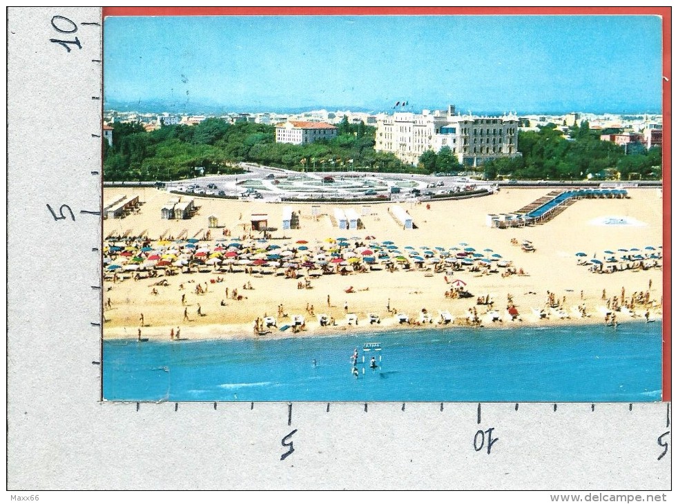 CARTOLINA VG ITALIA - RIMINI - Riviera Adriatica - Spiaggia Giardini Alberghi - 10 X 15 - ANN. 1963 - Rimini