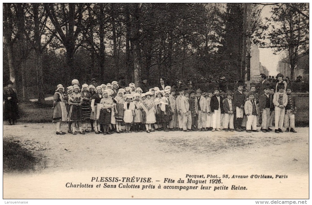 94 - LE PLESSIS TREVISE - Fête Du Muguet, 1926 Charlottes Et Sans Culottes Prêts à Accompagner Leur Petite Reine - Le Plessis Trevise