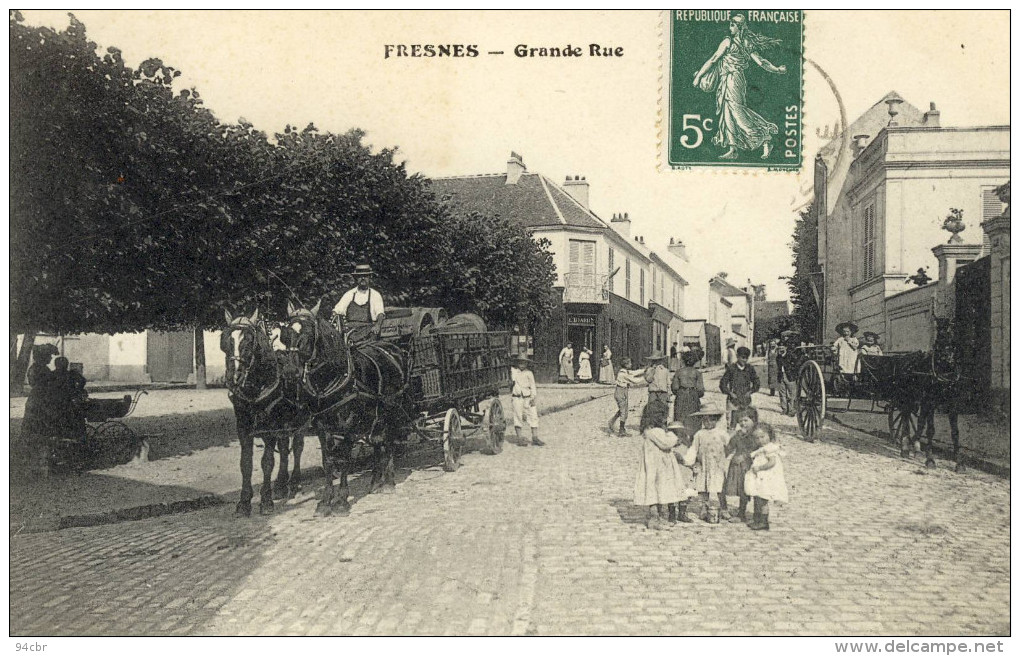 CPA (94)  FRESNES Grande Rue - Fresnes