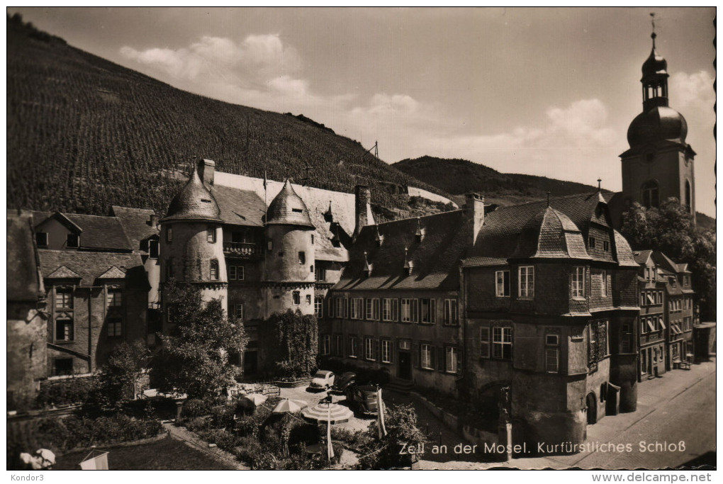 Zell An Der Mosel. Kurfürstliches Schloss - Zell