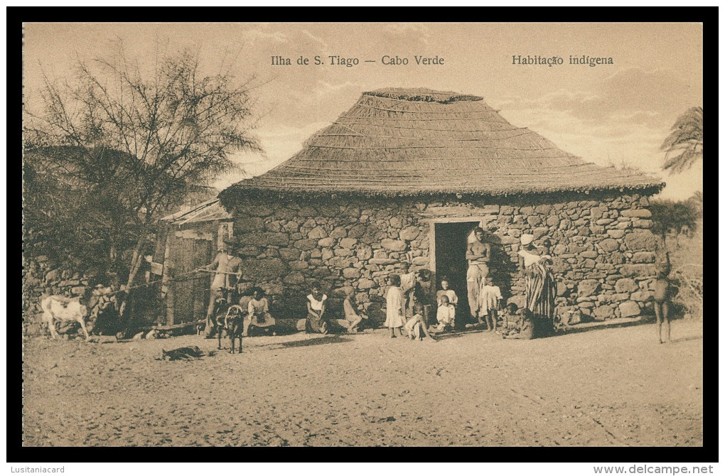SANTIAGO - COSTUMES - Habitação Indígena ( Ed. LevY & Irmãos Nº 15) Carte Postale - Cap Vert