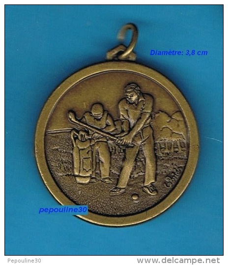 ** MÉDAILLE ** GOLFEUR ET SON CADDIE ** Ø 3,8 Cm ** - Altri & Non Classificati