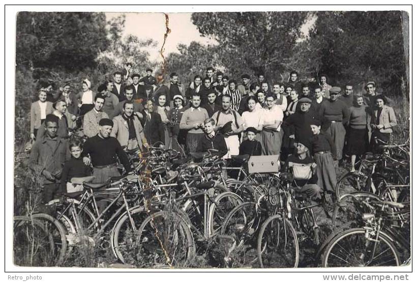 Carte Photo Groupe De Cyclistes, Vélos ( CPH ) - Cyclisme