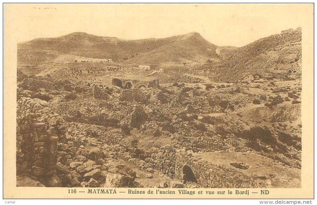 MATMATA - Ruines De L'ancien Village Et Vue Sur Le Bordj - Tunisia