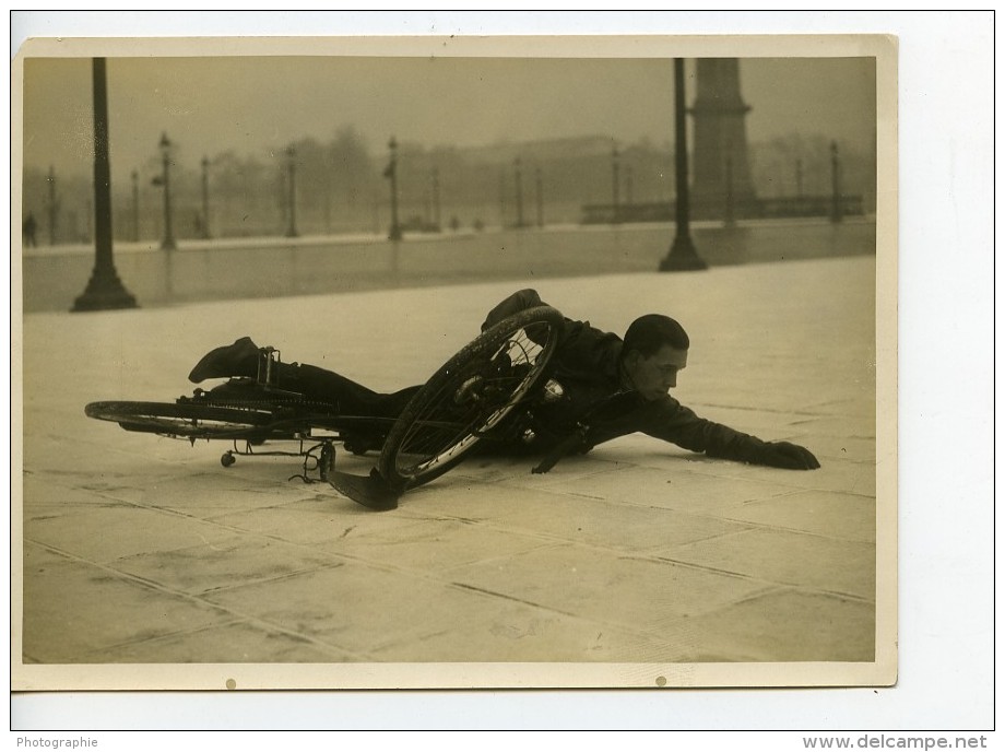 France Paris Hiver Verglas Glissade Cycliste Velo Ancienne Photo 1935 - Cyclisme