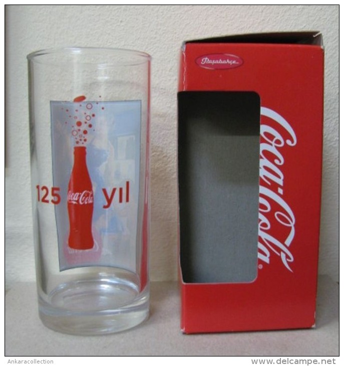 AC - COCA COLA - 125th ANNIVERSARY OF COCA COLA GLASS IN ITS BOX FROM TURKEY - Becher, Tassen, Gläser