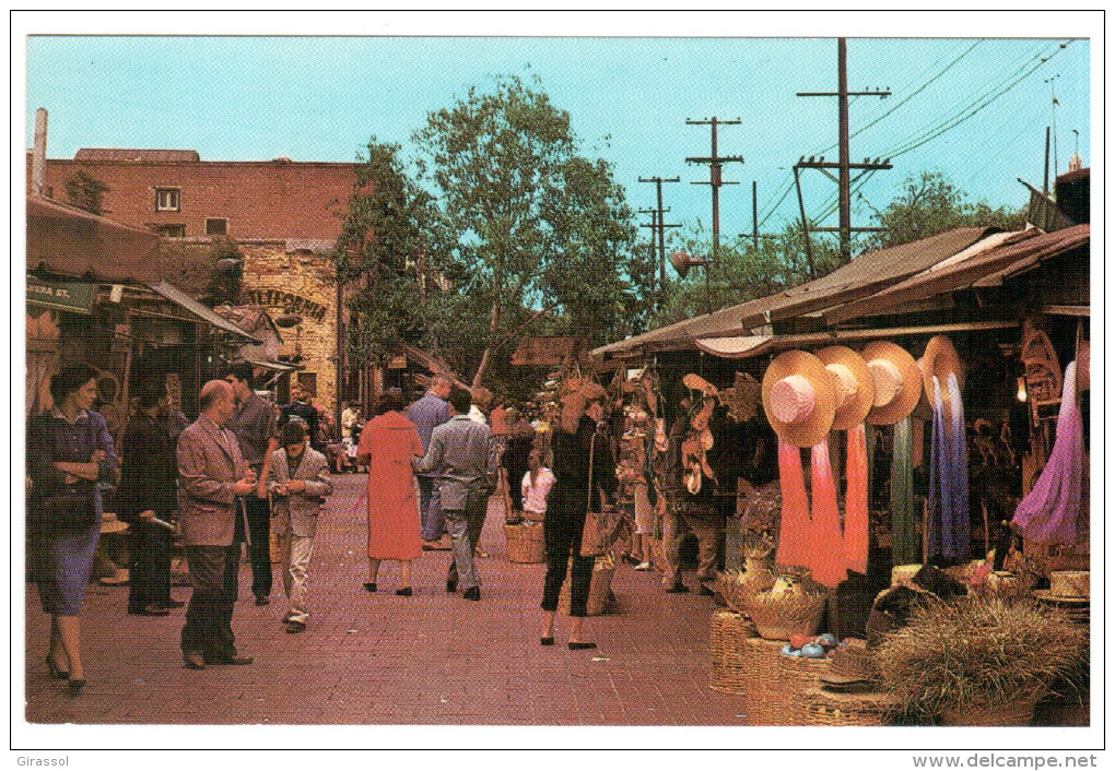 CPSM LOS ANGELES CALIFORNIE OLVERA STREET BUSY STREETSIDE STANDS - Los Angeles