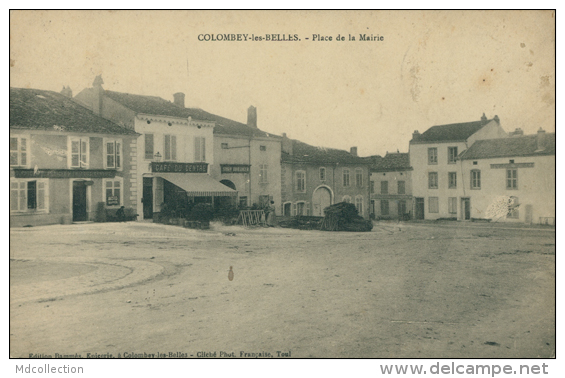 54 COLOMBEY LES BELLES / Place De La Mairie / - Colombey Les Belles