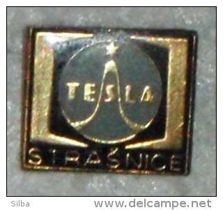 Nikola TESLA Company Czechoslovakia Electronic Industry Strasnice Pin Badge - Markennamen