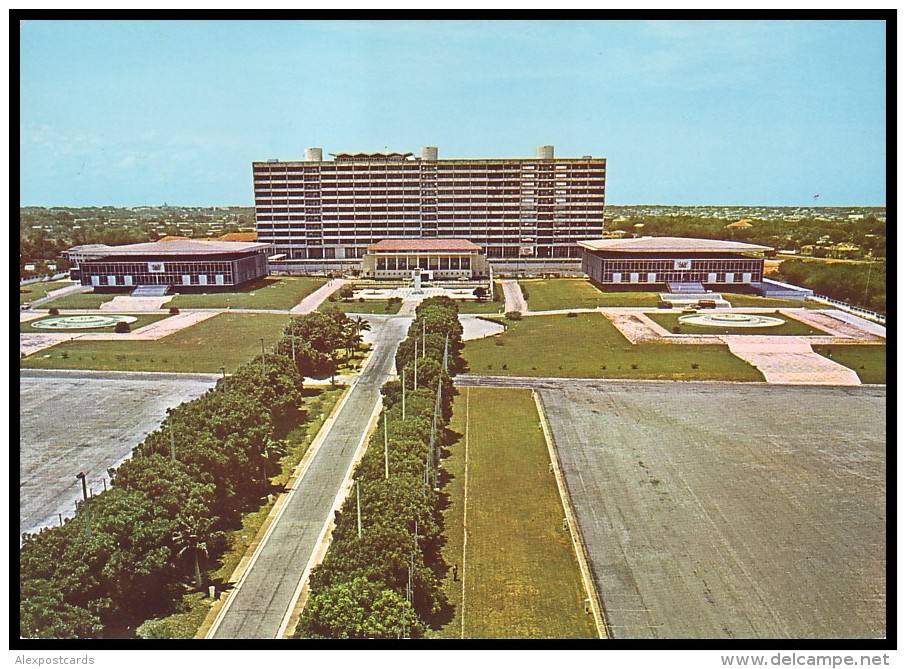 GHANA. STATE HOUSE, ACCRA (Unused Postcard, 1970's) - Ghana - Gold Coast