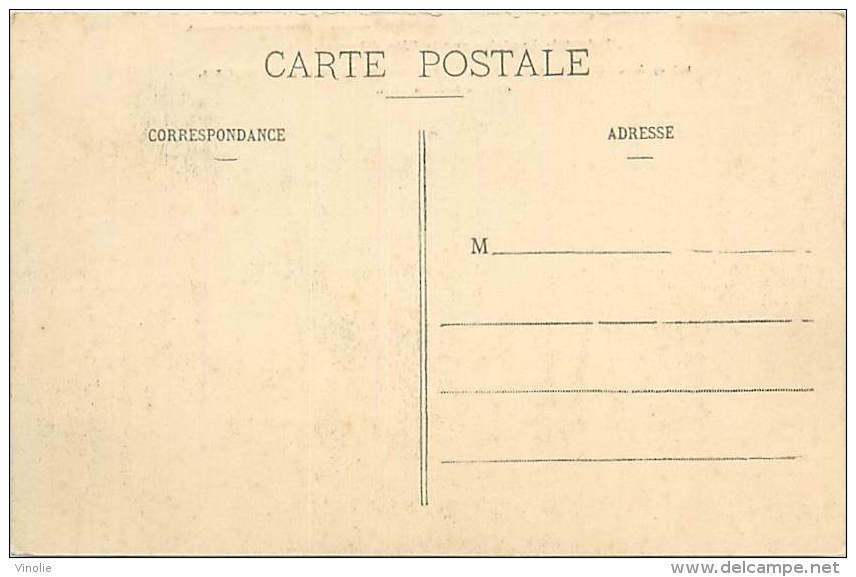 A16-2095 : ARCACHON LE MOULLEAU RECOLTE ET SECHAGE DE LA GRAINE DE PIGNES  FORET DU PILAT - Autres & Non Classés