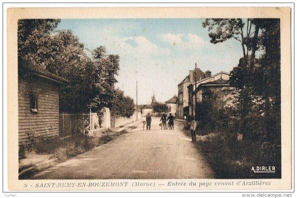 SAINT REMY En BOUZEMONT . 51 . Entrée Du Village Rue D'Arzillieres . Animée . 1917 - Saint Remy En Bouzemont