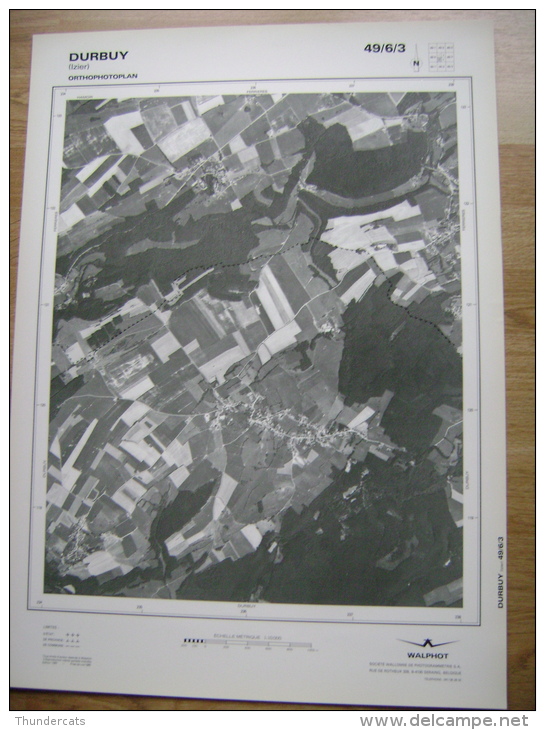 GRAND PHOTO VUE AERIENNE 66 Cm X 48 Cm De 1985 DURBUY IZIER - Cartes Topographiques