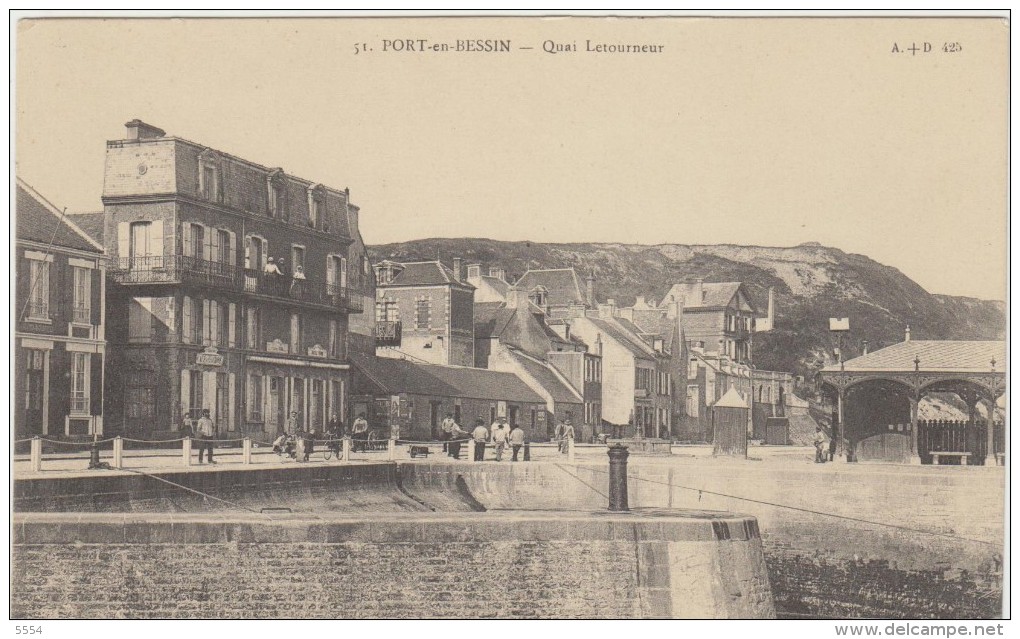 14 Port En Bessin Quai Letourneur - Port-en-Bessin-Huppain