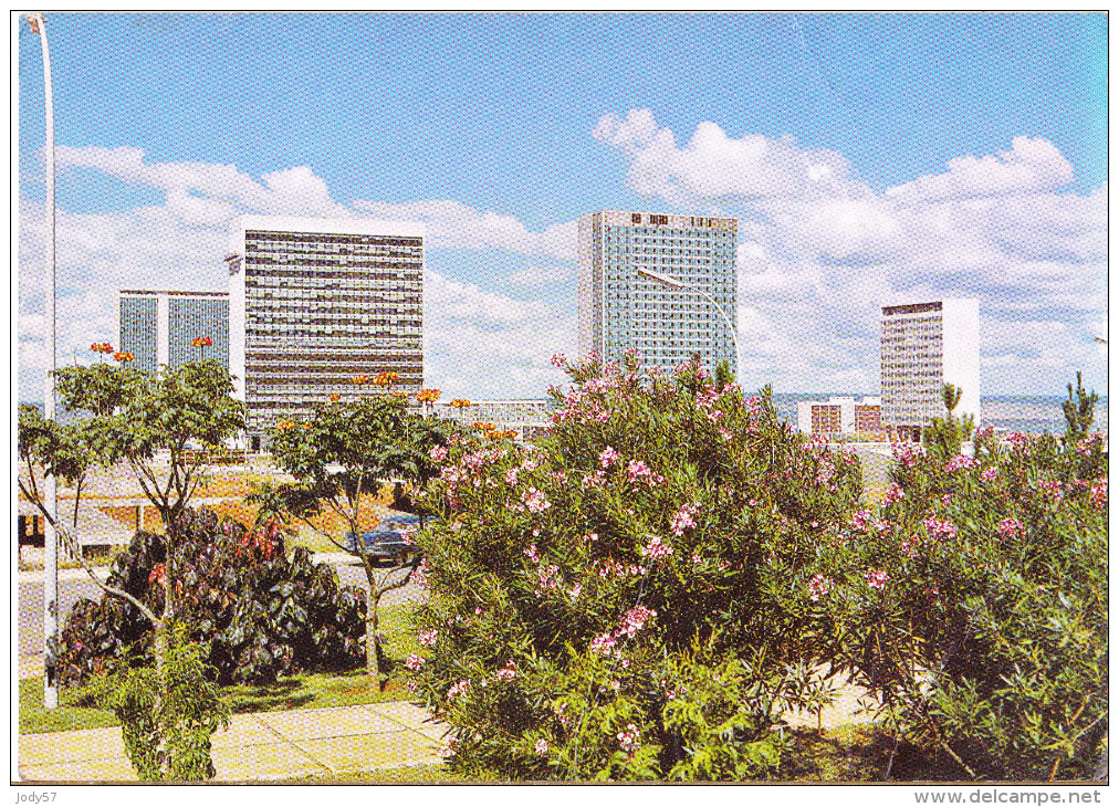 CARTOLINA   BRASILIA     VIAGGIATA 1974 - Brasilia