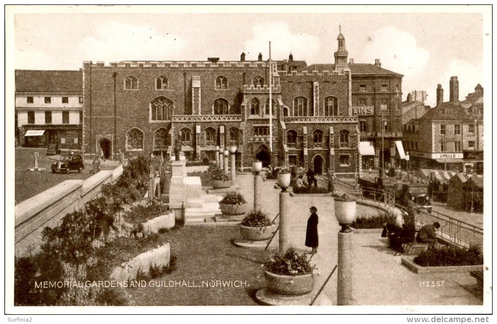 NORFOLK - NORWICH - MEMORIAL GARDENS AND GUILDHALL Nf600 - Norwich