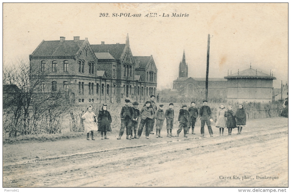 SAINT POL SUR MER - La Mairie - Saint Pol Sur Mer