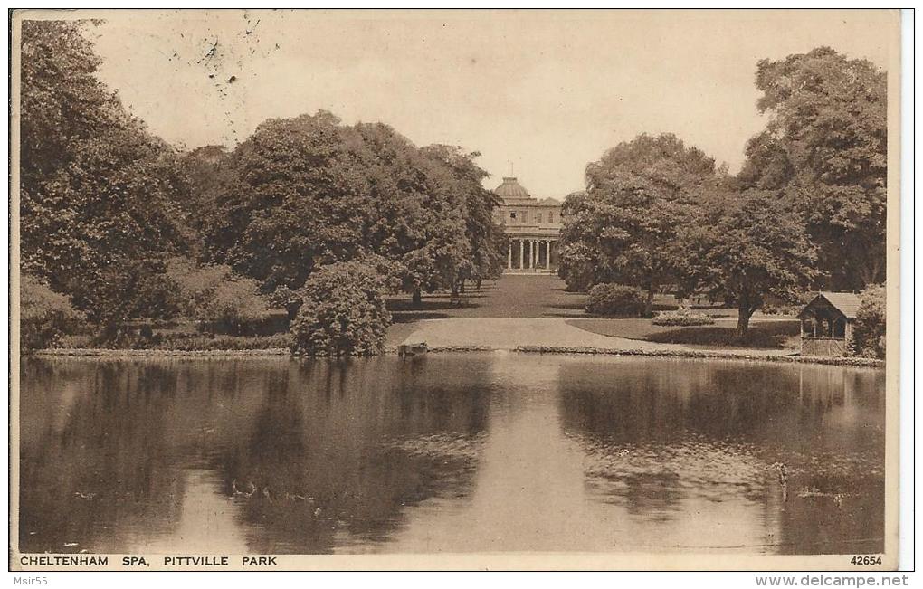 CPA- Royaume Uni -Gloucestershire -CHELTENHAM SPA : Pittville Park - 1945  . - Cheltenham