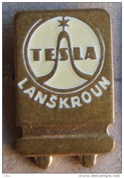 Nikola TESLA Company Czechoslovakia Electronic Industry Lanskroun Pin Badge - Marques
