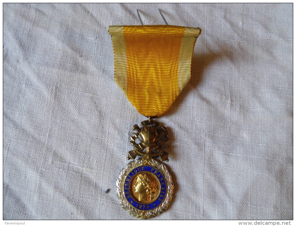 MÉDAILLE RÉPUBLIQUE FRANCAISE 1870 (Valeur Et Discipline) - France